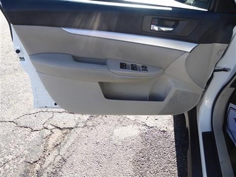 Subaru Outback 4dr Wgn H4 Auto 2.5i Premium 2013