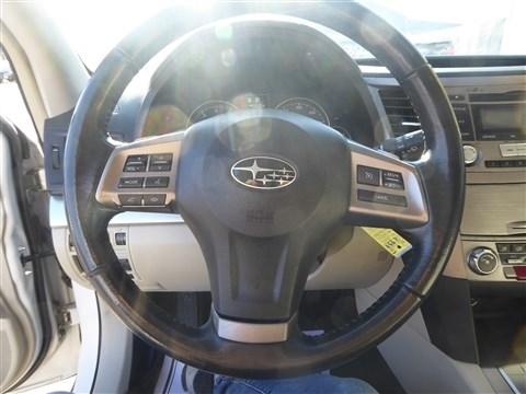 Subaru Outback 4dr Wgn H4 Auto 2.5i Premium 2013