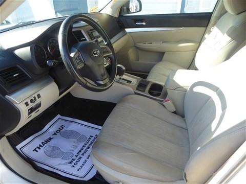 Subaru Outback 4dr Wgn H4 Auto 2.5i Premium 2013