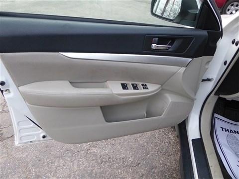 Subaru Outback 4dr Wgn H4 Auto 2.5i Premium 2013