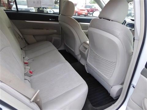 Subaru Outback 4dr Wgn H4 Auto 2.5i Premium 2013