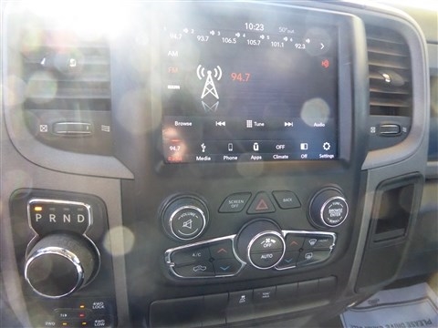 RAM 1500 Classic Express 4x4 Crew Cab 5'7" Box 2019