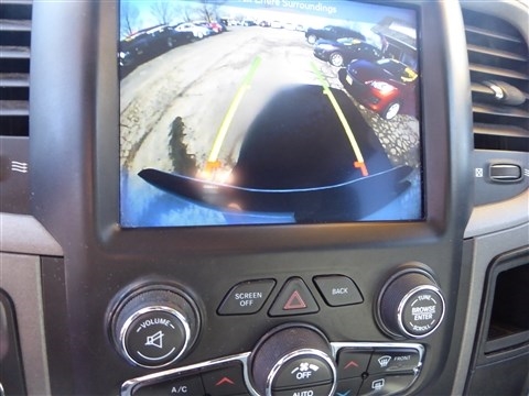 RAM 1500 Classic Express 4x4 Crew Cab 5'7" Box 2019