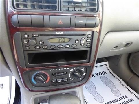 Saturn LS L-200 Auto 2002