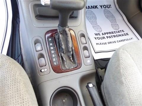 Saturn LS L-200 Auto 2002