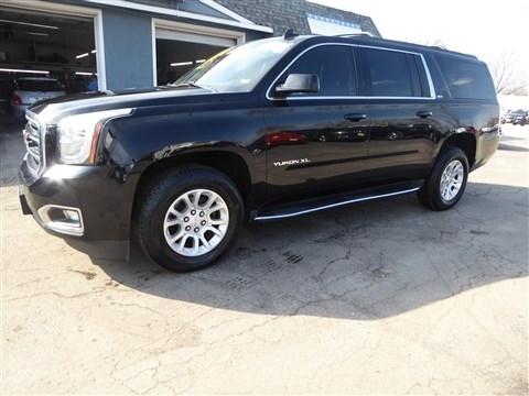 GMC Yukon XL 4WD 4dr SLT 2017