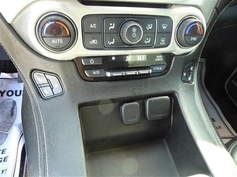 GMC Yukon XL 4WD 4dr SLT 2017