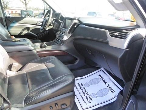 GMC Yukon XL 4WD 4dr SLT 2017