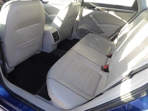 Volkswagen Passat 4dr Sdn 1.8T Auto SE 2016