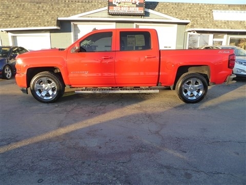 Chevrolet Silverado 1500 4WD Crew Cab 143.5" LT w/2LT 2016