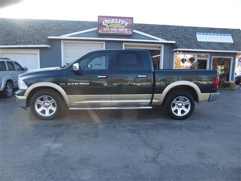 2011 Dodge 1500 4WD Crew Cab 140.5" Laramie