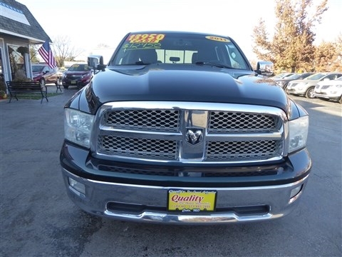 Dodge 1500 4WD Crew Cab 140.5" Laramie 2011