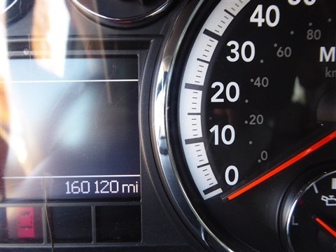 Dodge 1500 4WD Crew Cab 140.5" Laramie 2011