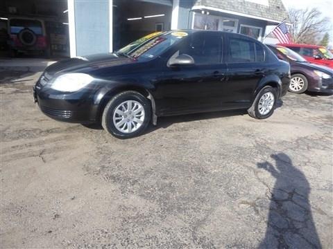 Chevrolet Cobalt 4dr Sdn LS 2010
