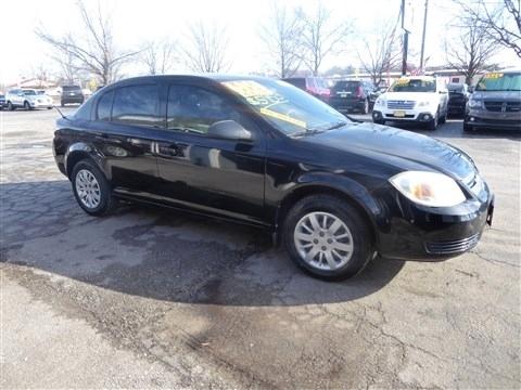 Chevrolet Cobalt 4dr Sdn LS 2010