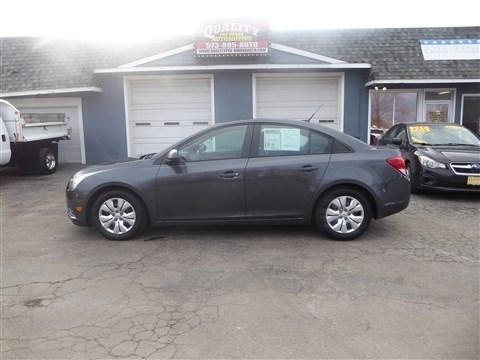 2013 Chevrolet Cruze 4dr Sdn Auto LS
