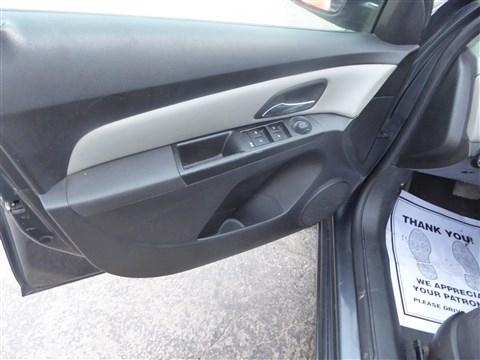 Chevrolet Cruze 4dr Sdn Auto LS 2013