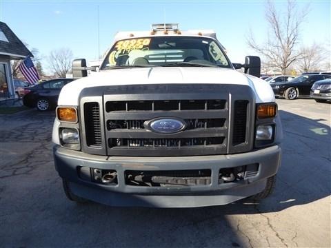 Ford Super Duty F-450 DRW 4WD Reg Cab 141" WB 60" CA XLT 2008