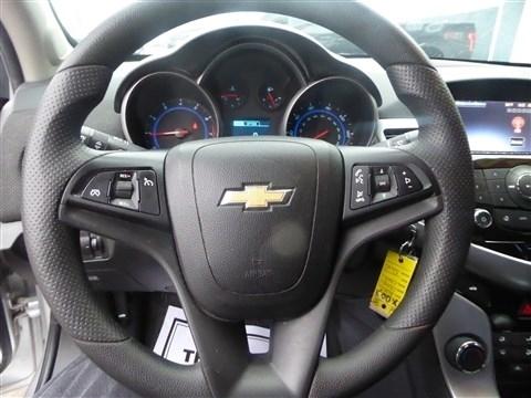Chevrolet Cruze Limited 4dr Sdn Auto LT w/1LT 2016
