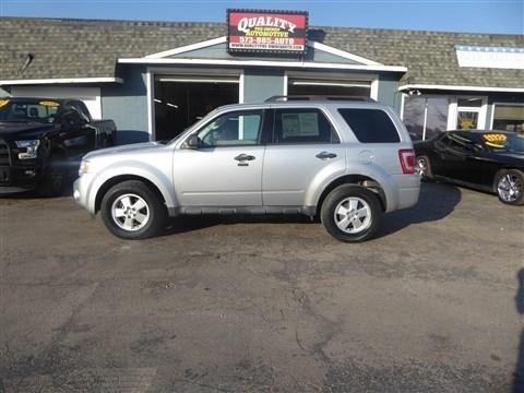 Ford Escape FWD 4dr XLT 2011