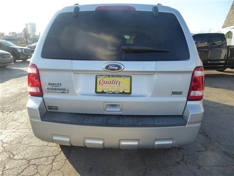 Ford Escape FWD 4dr XLT 2011