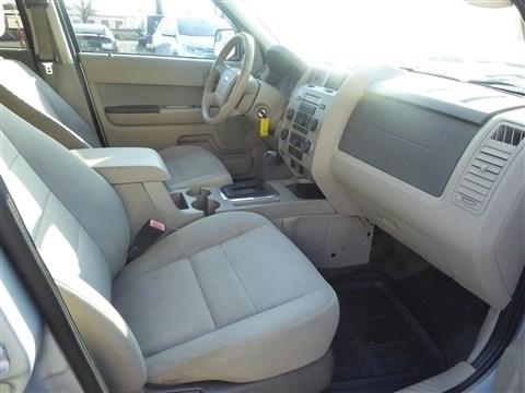 Ford Escape FWD 4dr XLT 2011