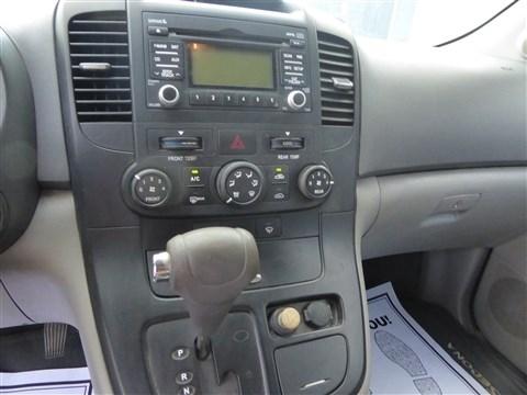 Kia Sedona 4dr LWB LX 2009