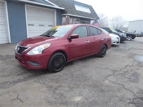 Nissan Versa 4dr Sdn CVT 1.6 S Plus 2016