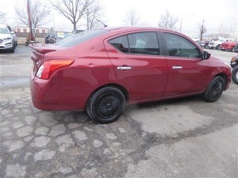 Nissan Versa 4dr Sdn CVT 1.6 S Plus 2016