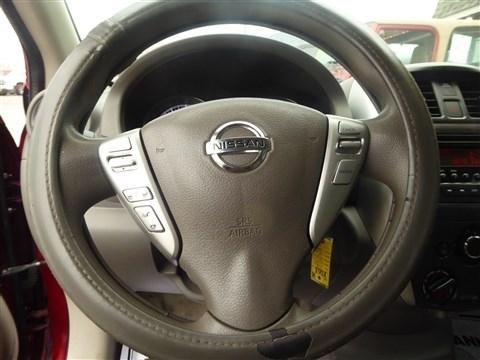 Nissan Versa 4dr Sdn CVT 1.6 S Plus 2016