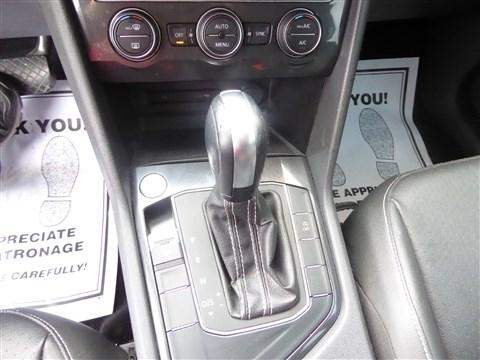 Volkswagen Tiguan 2.0T SE R-Line Black FWD 2021