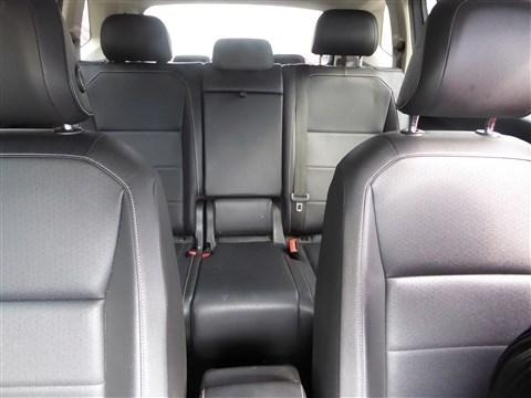 Volkswagen Tiguan 2.0T SE R-Line Black FWD 2021