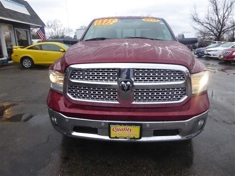 RAM 1500 4WD Crew Cab 140.5" Laramie 2014