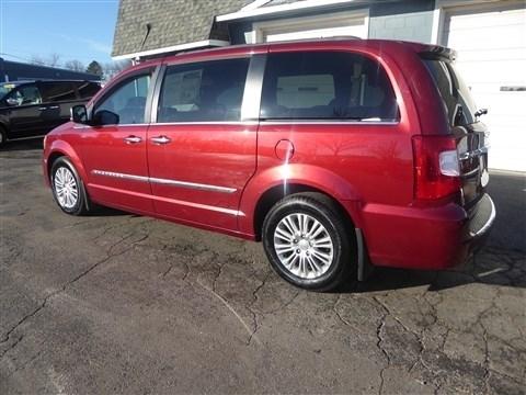 Chrysler Town & Country 4dr Wgn Touring-L 2015