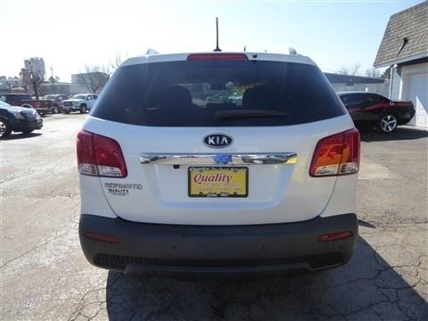Kia Sorento 2WD 4dr I4-GDI LX 2012