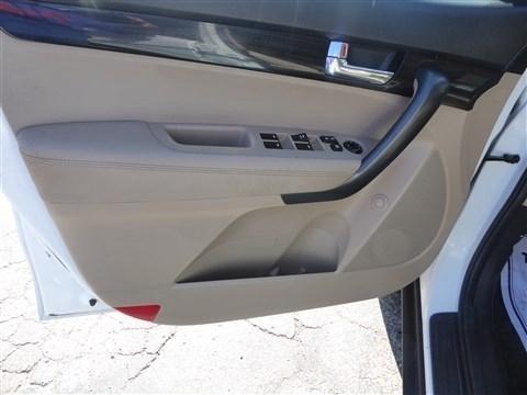 Kia Sorento 2WD 4dr I4-GDI LX 2012