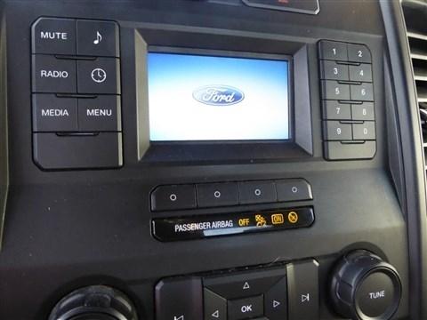 Ford F-150 4WD Reg Cab 141" XLT 2016