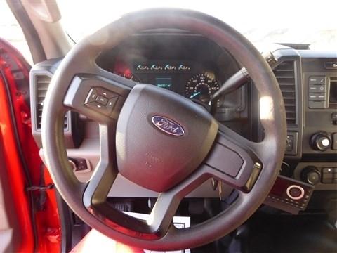 Ford F-150 4WD Reg Cab 141" XLT 2016