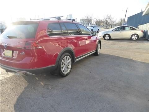 Volkswagen Golf Alltrack 1.8T SEL DSG 2017