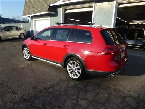 Volkswagen Golf Alltrack 1.8T SEL DSG 2017