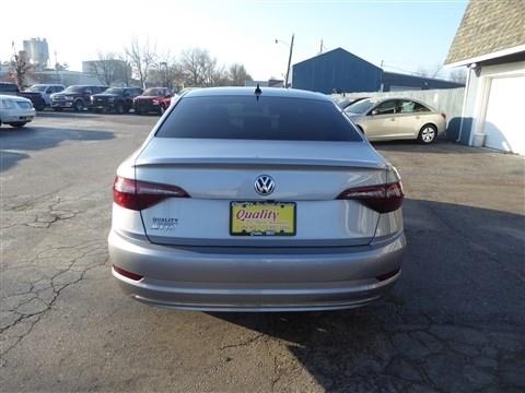 Volkswagen Jetta R-Line Auto 2021