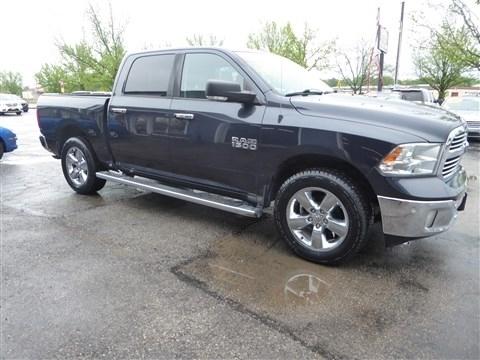RAM 1500 4WD Crew Cab 140.5" Big Horn 2015