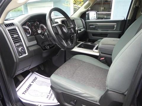 RAM 1500 4WD Crew Cab 140.5" Big Horn 2015
