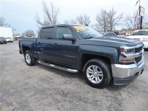Chevrolet Silverado 1500 4WD Crew Cab 143.5" LT w/1LT 2017
