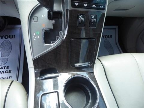 Toyota Venza 4dr Wgn I4 AWD XLE (Natl) 2013