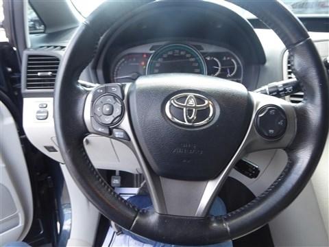 Toyota Venza 4dr Wgn I4 AWD XLE (Natl) 2013