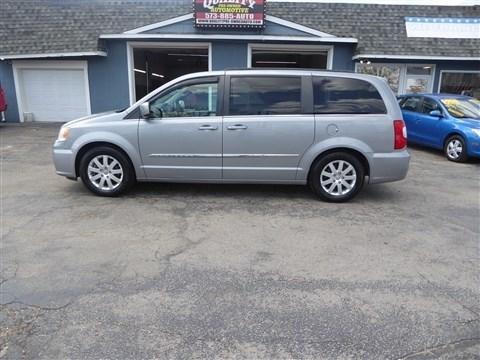 Chrysler Town & Country 4dr Wgn Touring 2013