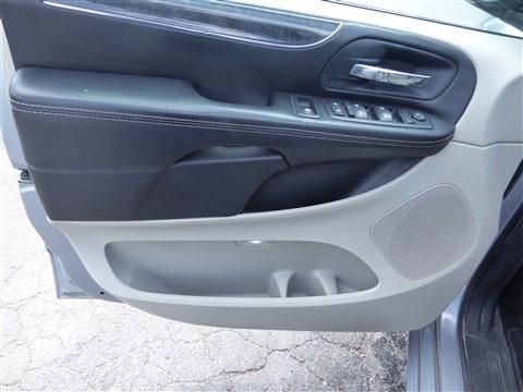 Chrysler Town & Country 4dr Wgn Touring 2013