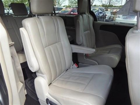 Chrysler Town & Country 4dr Wgn Touring 2013