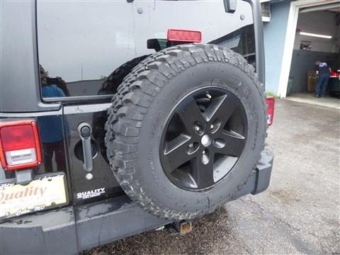 Jeep Wrangler 4WD 2dr Rubicon 2012